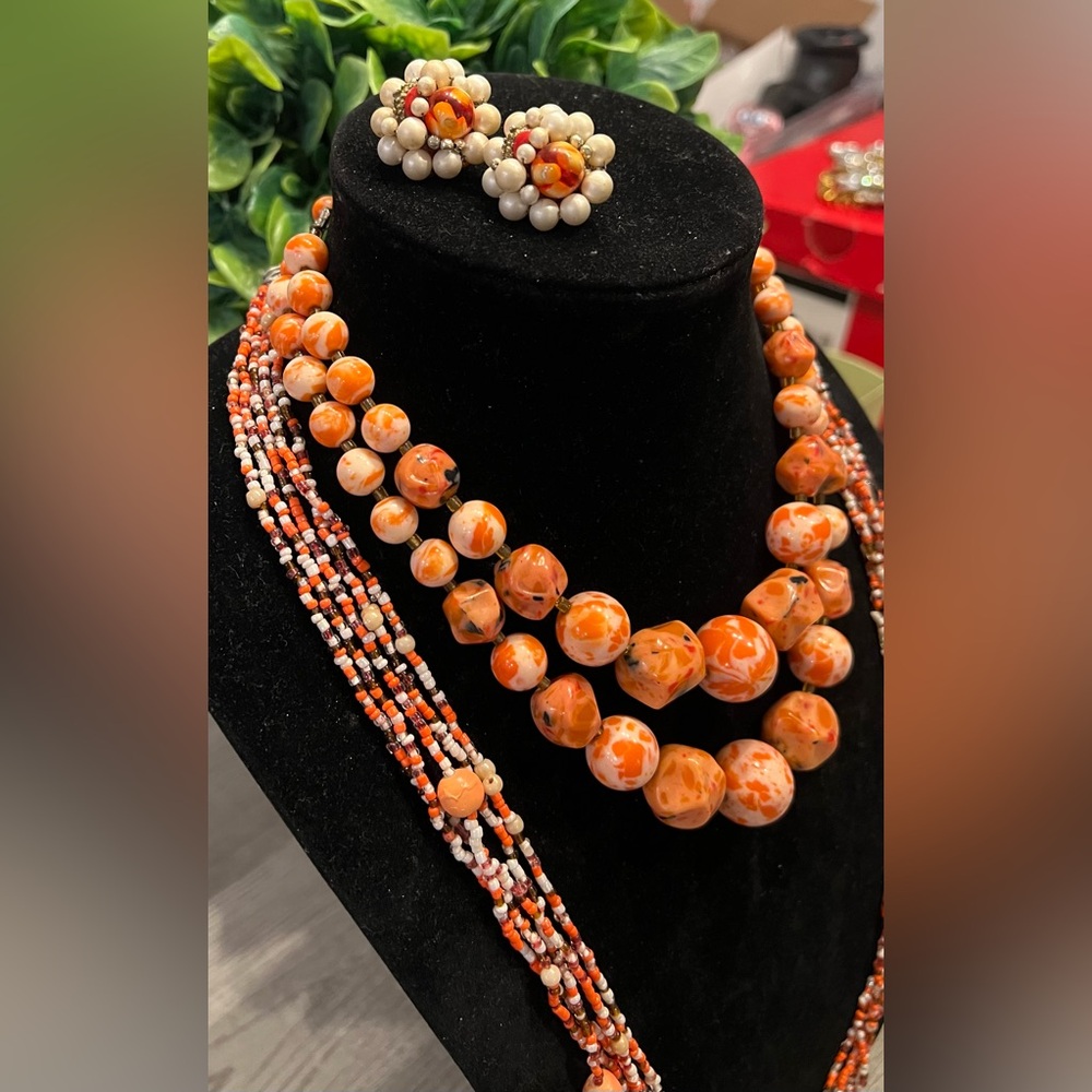 VINTAGE 3 PIECE SET W/SENSATIONAL COLOR AND A PERFECT BLEND OF GORGEOUSNESS!! - Picture 6 of 15